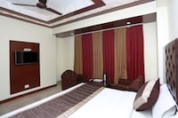 Collection O Hotel Dwaper