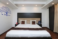 Collection O Hotel Dwaper