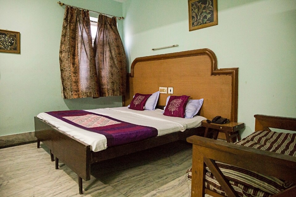 OYO 5871 Hotel Janpath, Railway Station Bhubneshwar, Bhubaneswar
