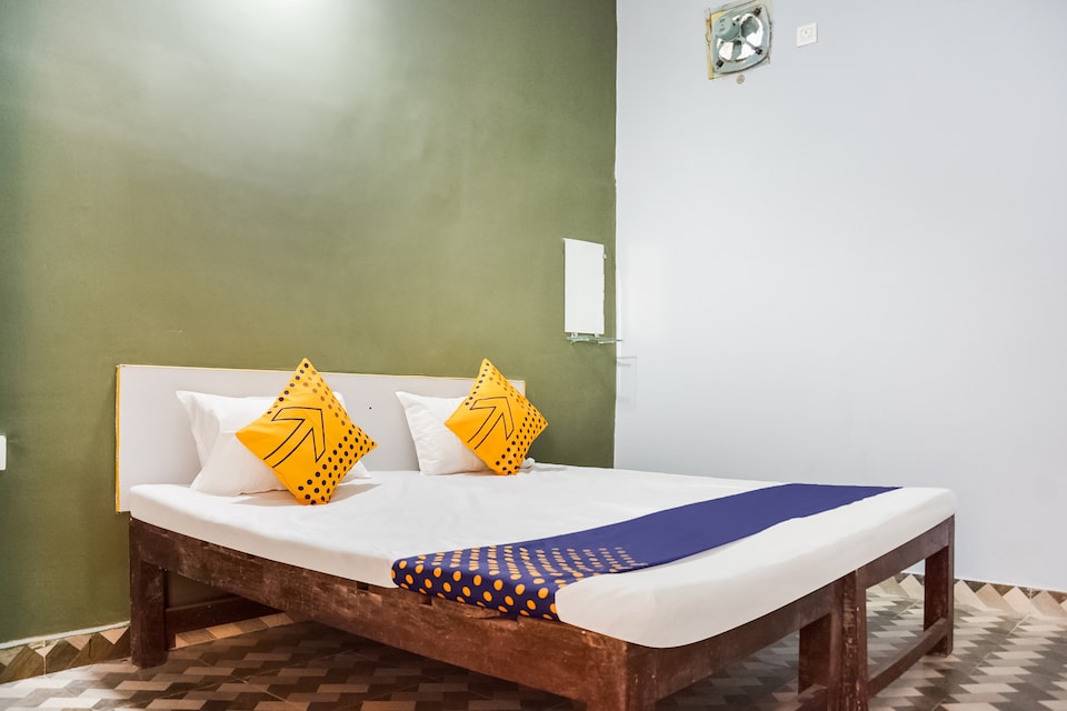 SPOT ON 70724 Sailabala Guest House, Bargarh, Bargarh