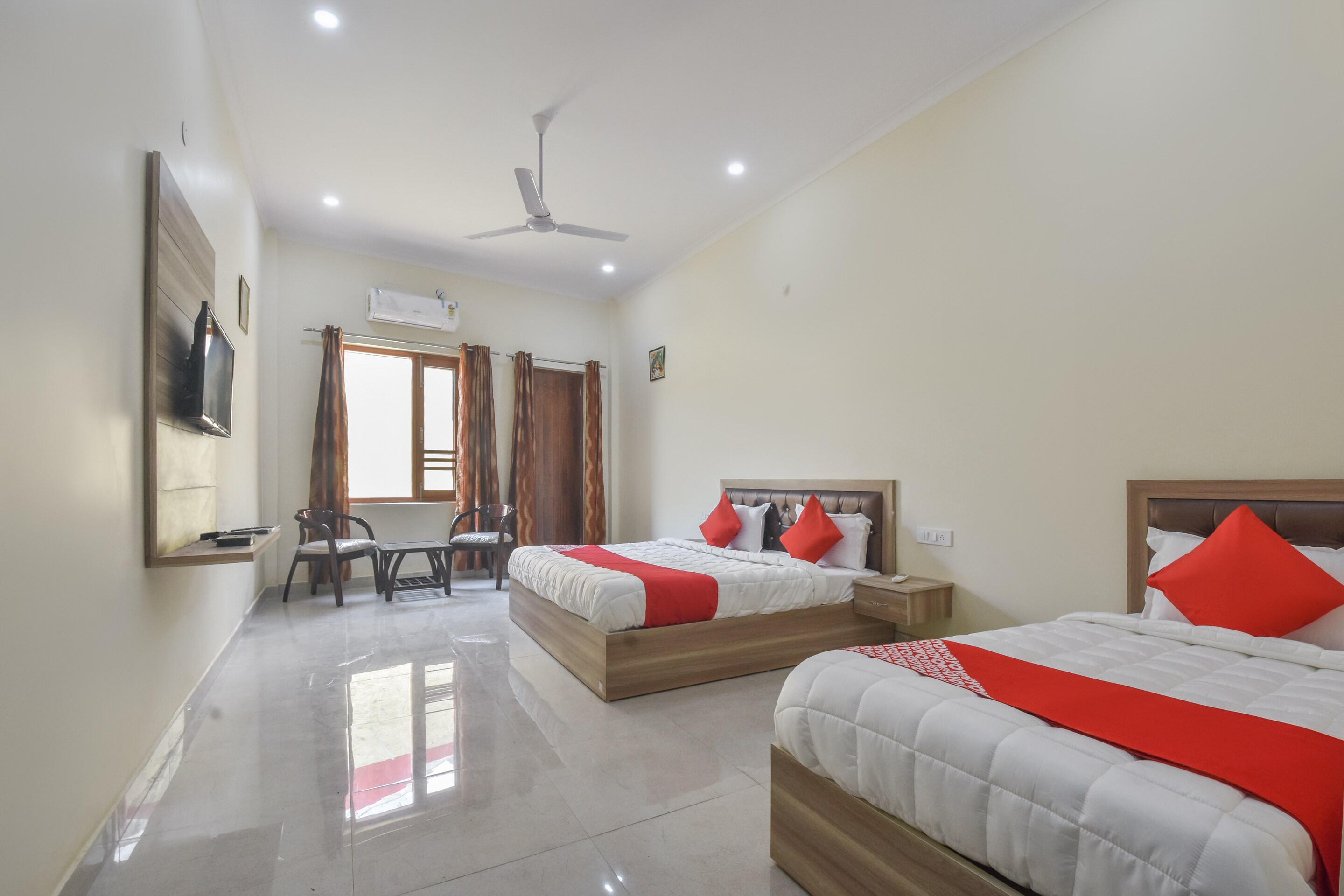 OYO Paradise In, OYO Rooms Roorkee, Book @ ₹1204 - OYO