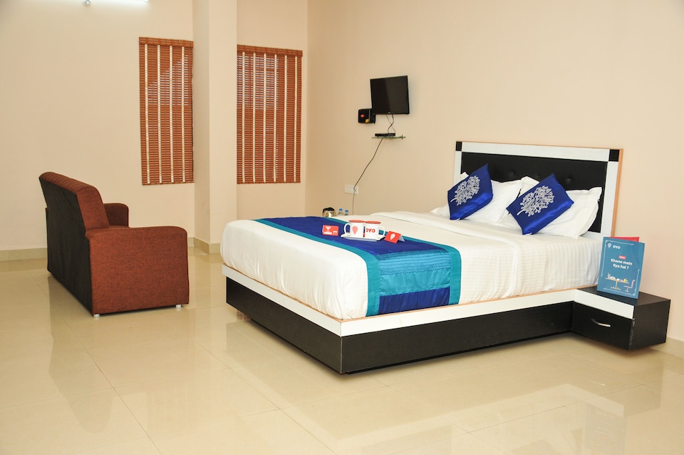 OYO 8796 Badriya's Royal Service Apartment, Madikeri, Coorg