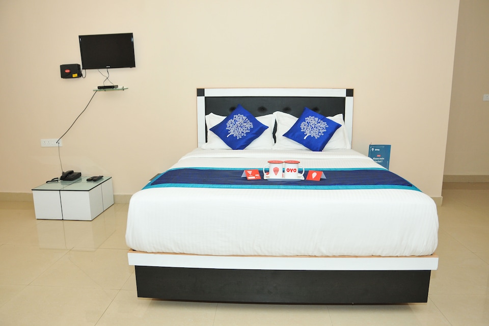 OYO 8796 Badriya's Royal Service Apartment, Madikeri, Coorg