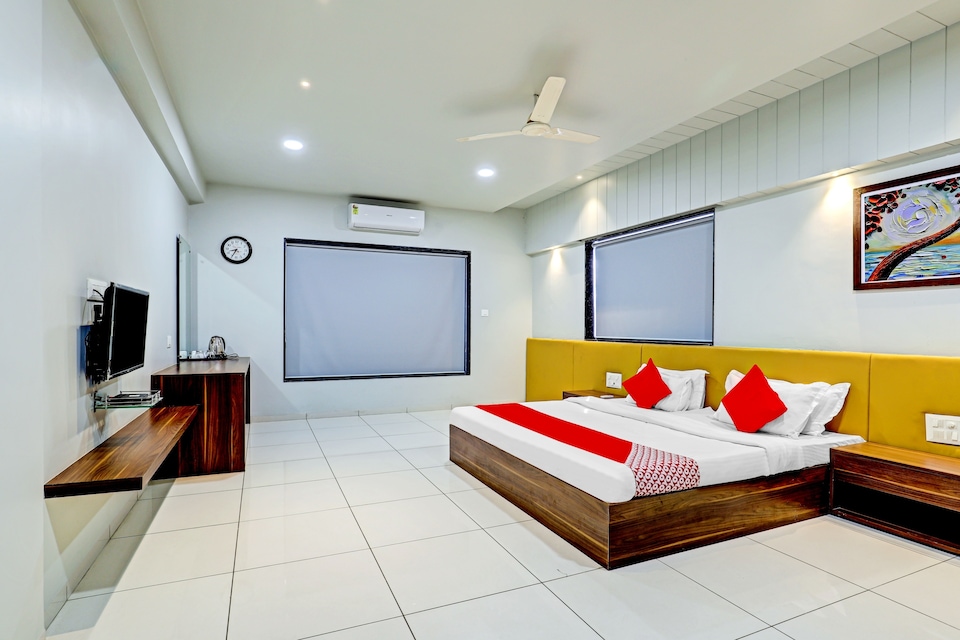 OYO 70752 Viram House, Vasana Road Vadodara, Vadodara