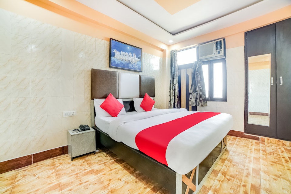 OYO 70786 Shigo Stays, Pitampura - Rohini Delhi, Delhi