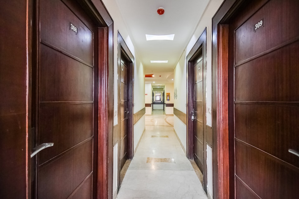 Hotel O Imperial Inn, Nehru Place, Delhi