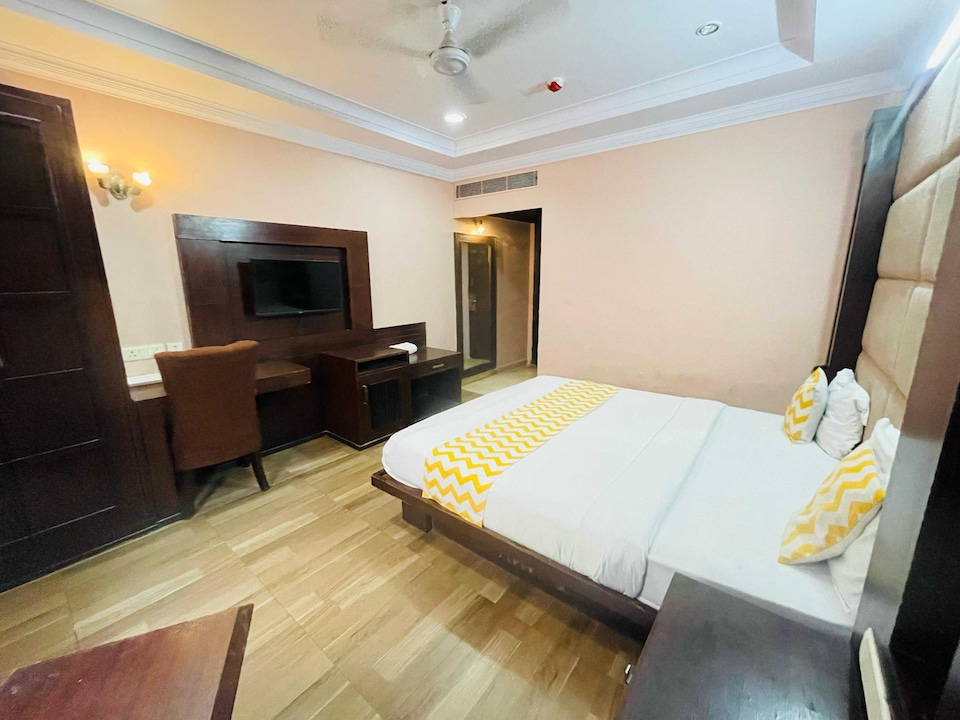 Hotel O AR Imperial Inn, Nehru Place, Delhi