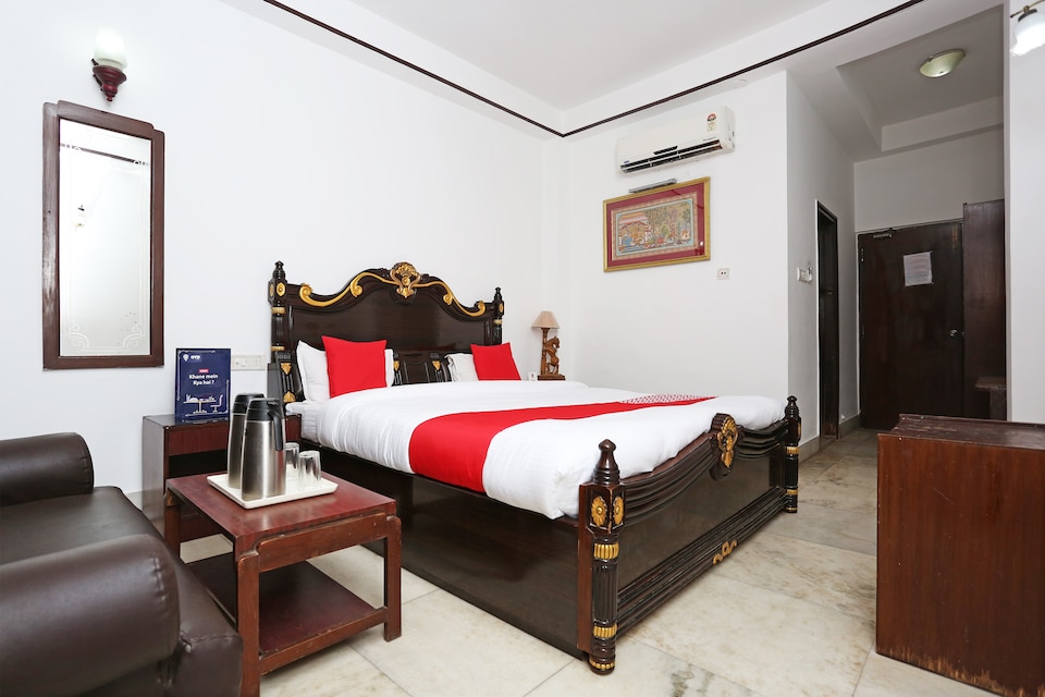 OYO Capital O 5879 Radha Damodar Residency, CT Road Puri, Puri