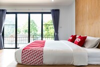 OYO 744 @Home Kamala Hills