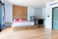 OYO 744 @Home Kamala Hills