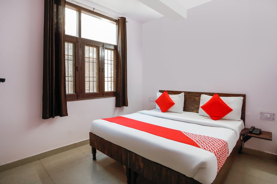 Budget In Hotel, Noida Expressway SEZ, Noida