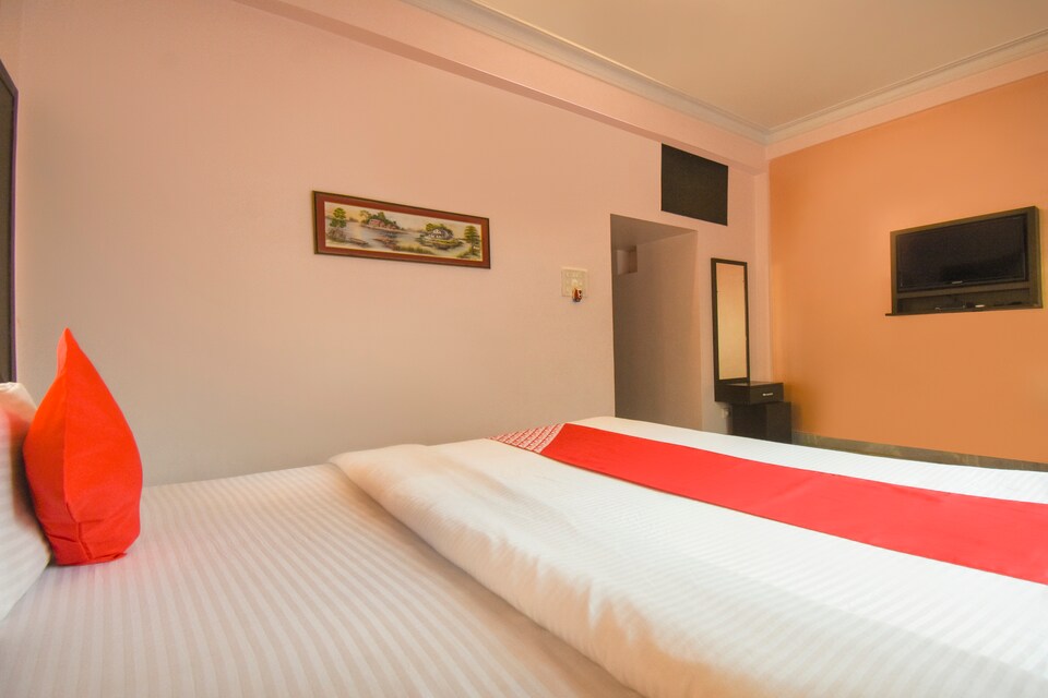 OYO 70837 The Greenland , Salt Lake Kolkata, Kolkata