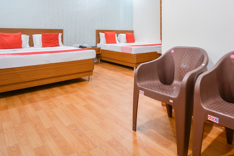 OYO Hotel Shiva Palace, Dehradun Railway Station, Dehradun