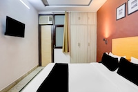 Super Hotel O East Punjabi Bagh Near Metro Station