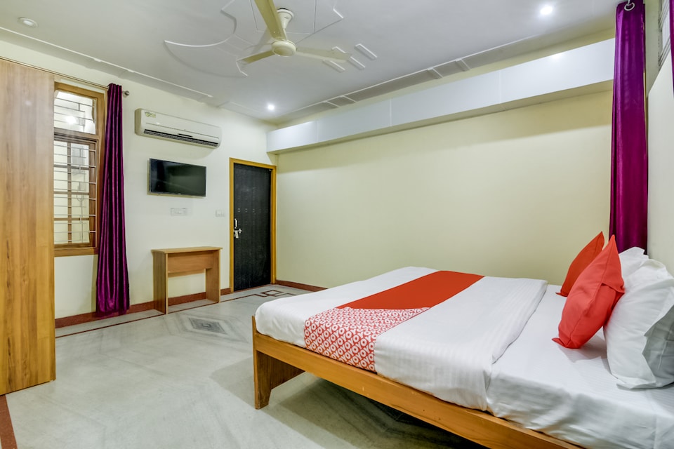 OYO 70912 Ratan Inn, Airport Lucknow, Lucknow