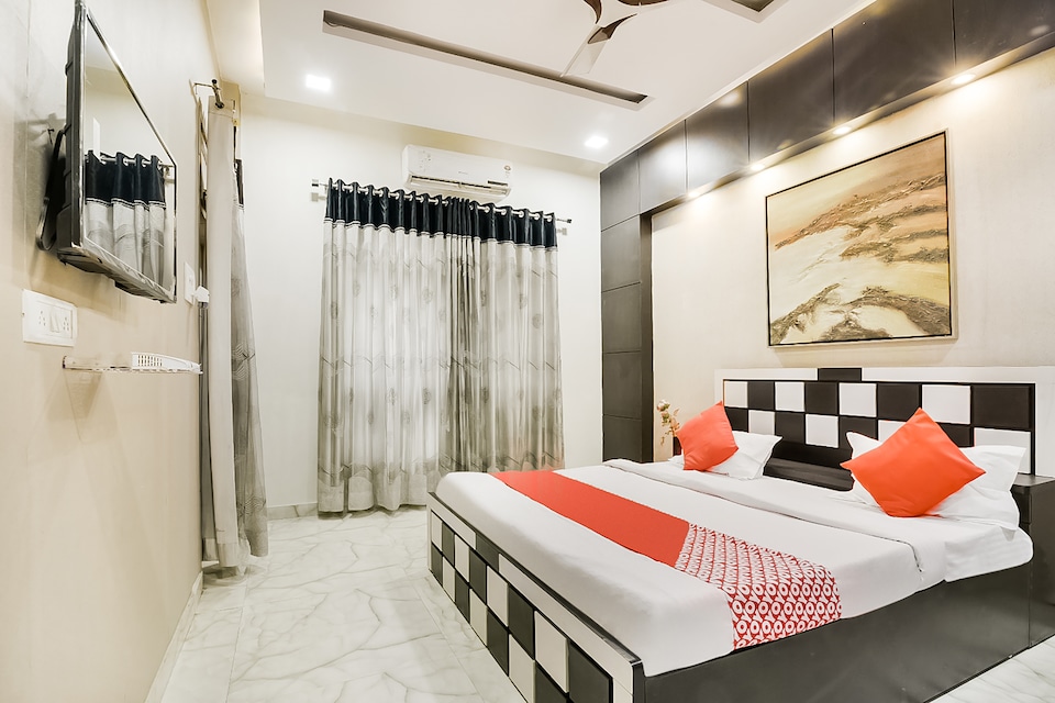 OYO 70922 Crystal Homestay , Faizabad Road, Lucknow