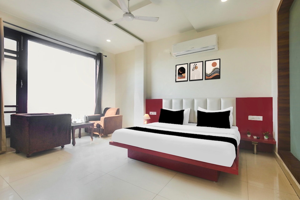 Super Collection O Amritsar Near Railway Station, Queens Road Amritsar, Amritsar