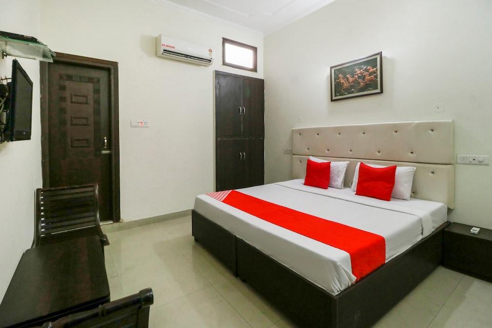 OYO 70929 Acc Guest House Only For Families, Phagwara, Phagwara
