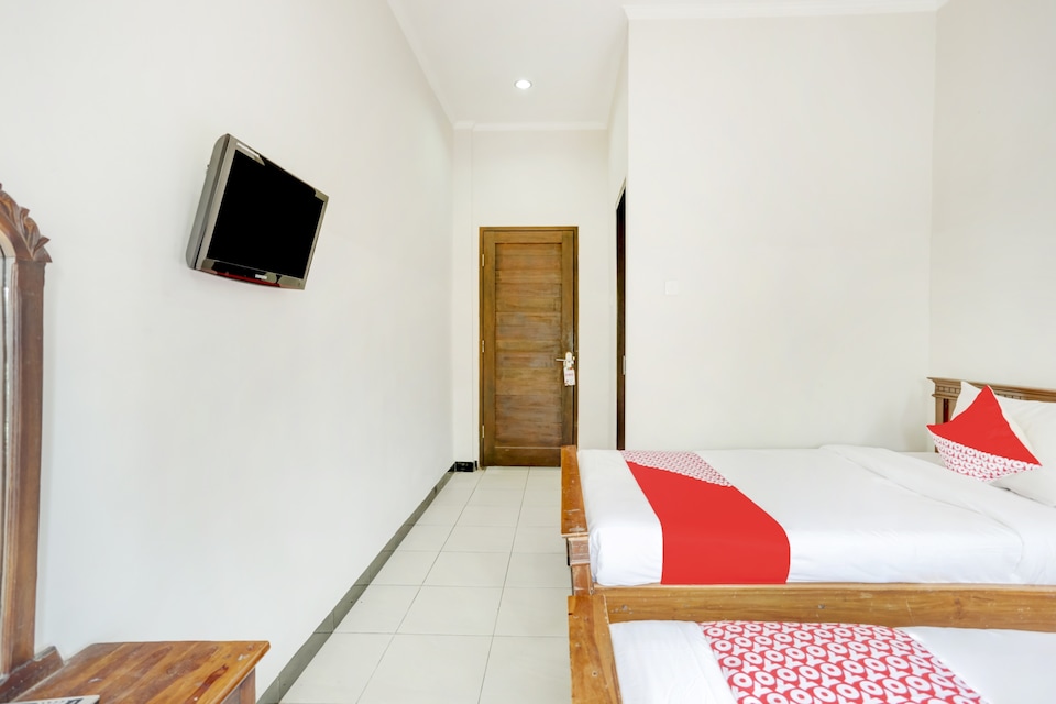 OYO 3156 Hotel Warta Dua, North Denpasar, Bali