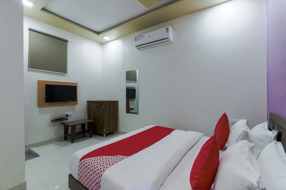 OYO 70936 Eliza Garden, Calicut City-II, Calicut