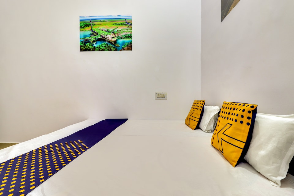 SPOT ON 70947 HOTEL SAURABH INN, SGPGI Lucknow, Lucknow