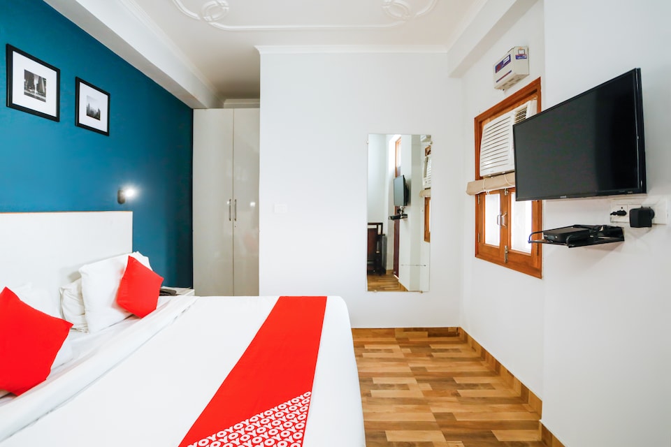  Live as NOD1052, Noida Stadium, Noida