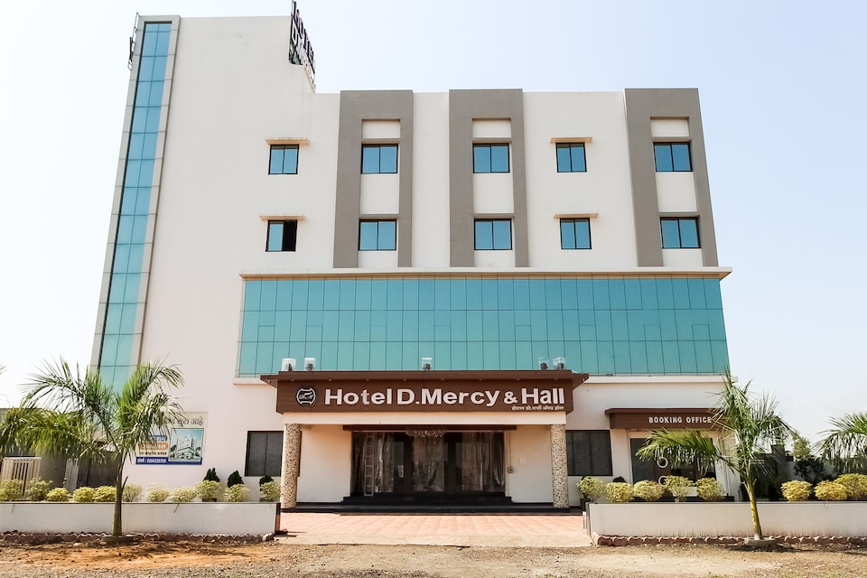 Capital O 70964 Hotel D Mercy, Bus Stand Nagpur, Nagpur