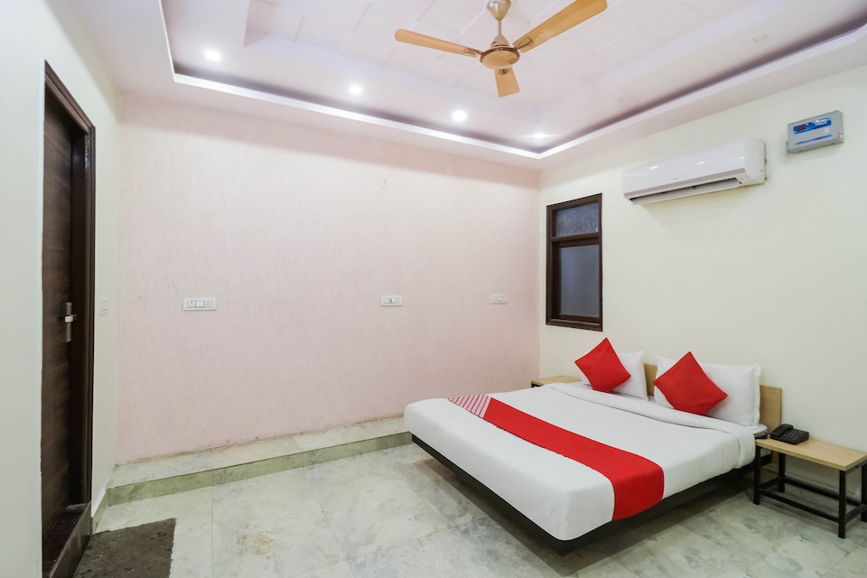 OYO 70970 Ashoka Residency , AIIMS Delhi, Delhi