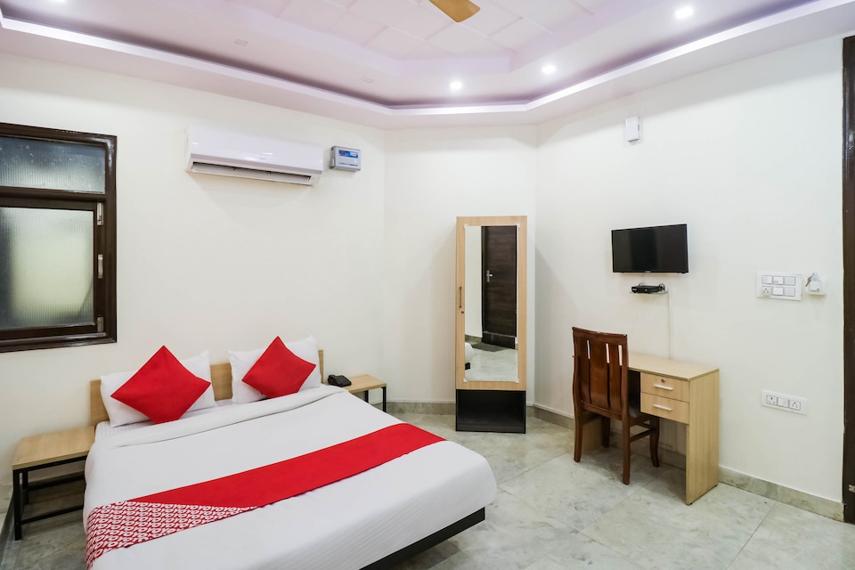 OYO 70970 Ashoka Residency , AIIMS Delhi, Delhi