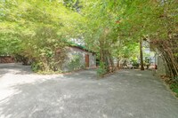 OYO 757 Black Bamboo Resort