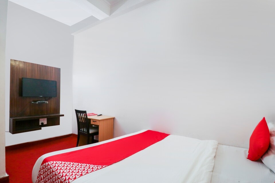 Flagship 71036 Hotel Monarch Paradise, Noida City, Noida