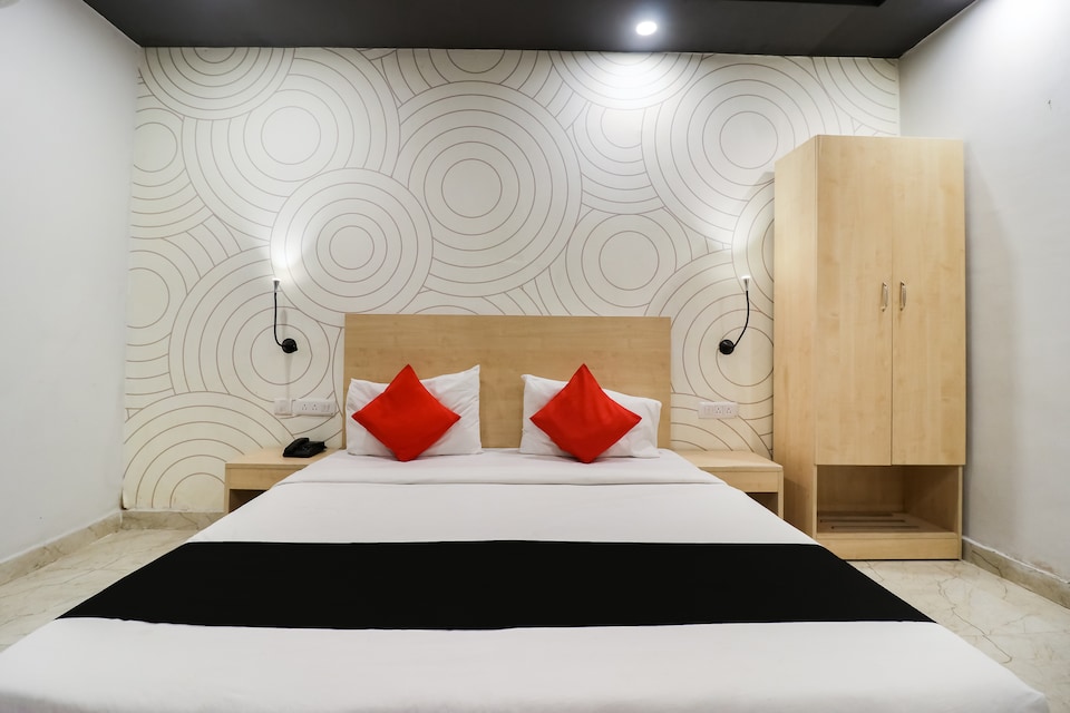 Live on DEL5379, Saket Delhi, Delhi