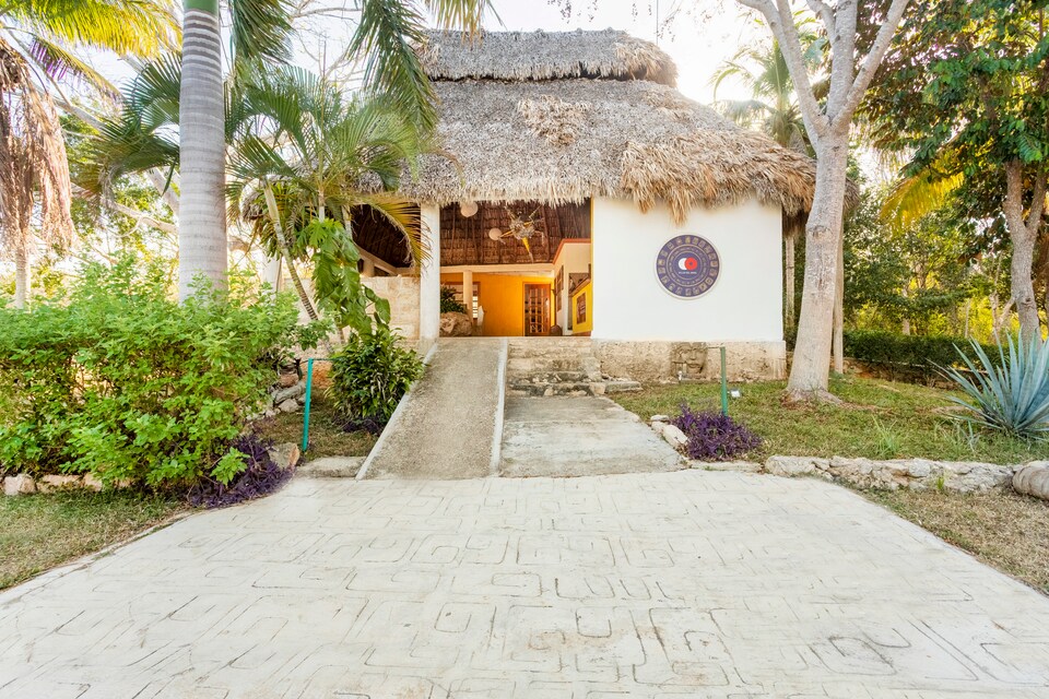 Capital O Hotel Villas del Ángel, Valladolid, YUC, Valladolid