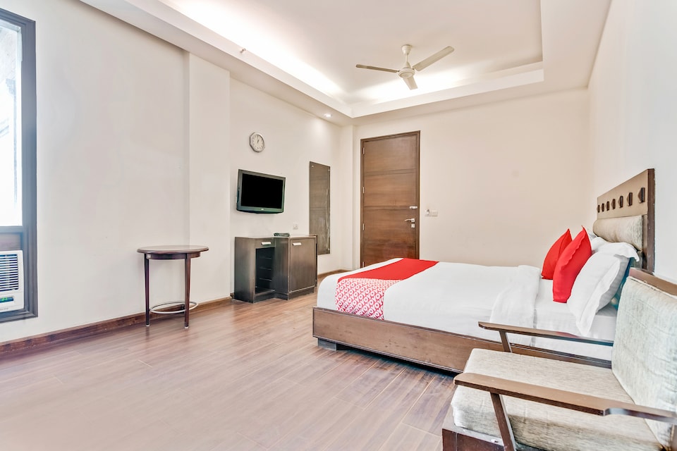 OYO Flagship 5912 Sikanderpur, Golf Course Road, Gurgaon