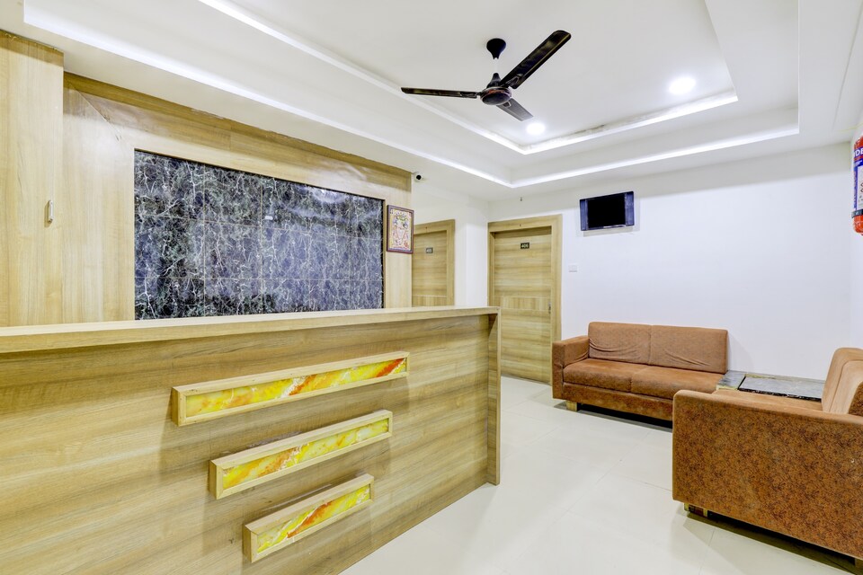 Live on AHM861, Ashram Road-Usmanpura-Elisbridge-Navrangpura-Kalupur, Ahmedabad