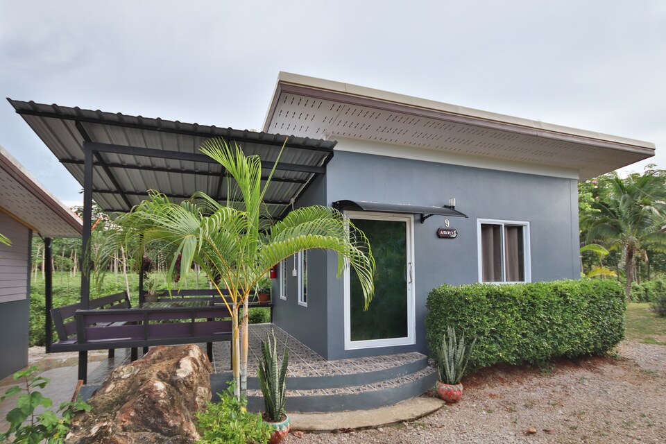 โอโย 767  Pang Chompu  Resort, Trang Town P3, Trang