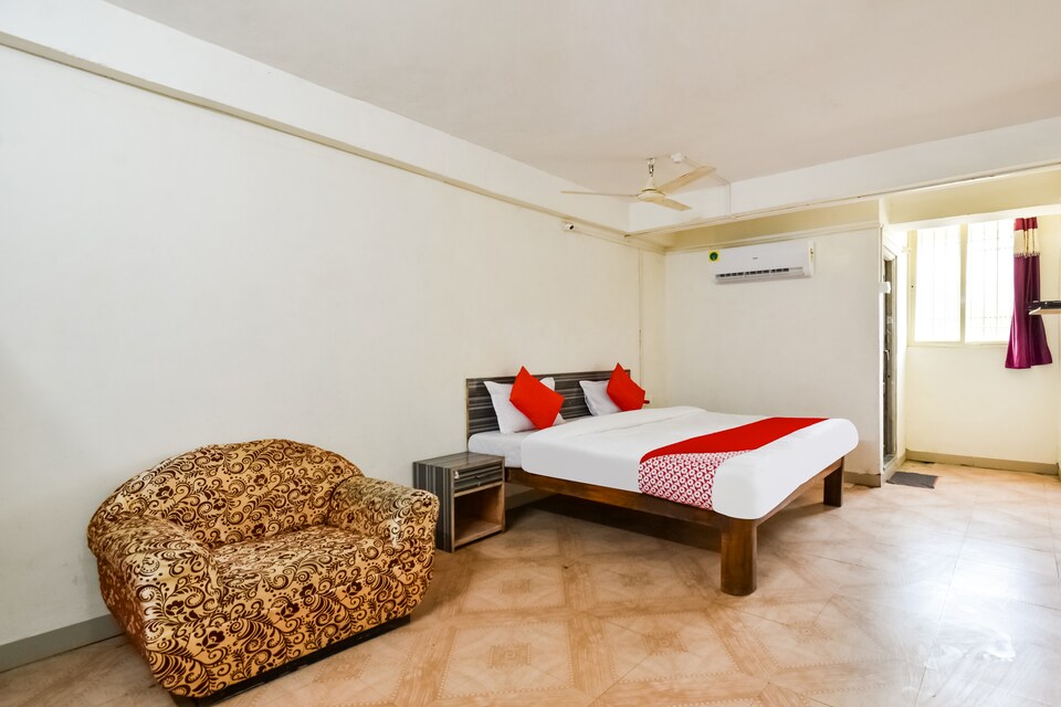 OYO 71092 Raj Laxmi Hotel & Lodging, Waluj, Aurangabad