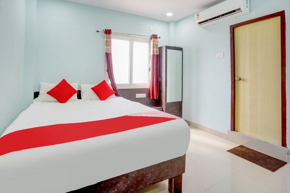OYO 71095 Hotel Partha Grand, Kurnool, Kurnool