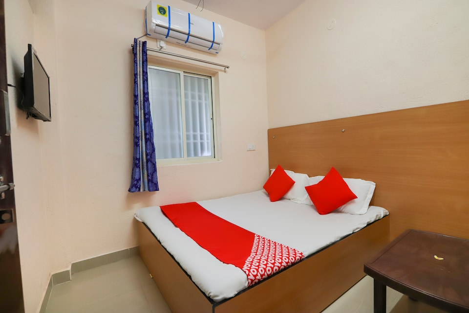 OYO 71103 Oxy Classic Lalpur, Firayalal, Ranchi