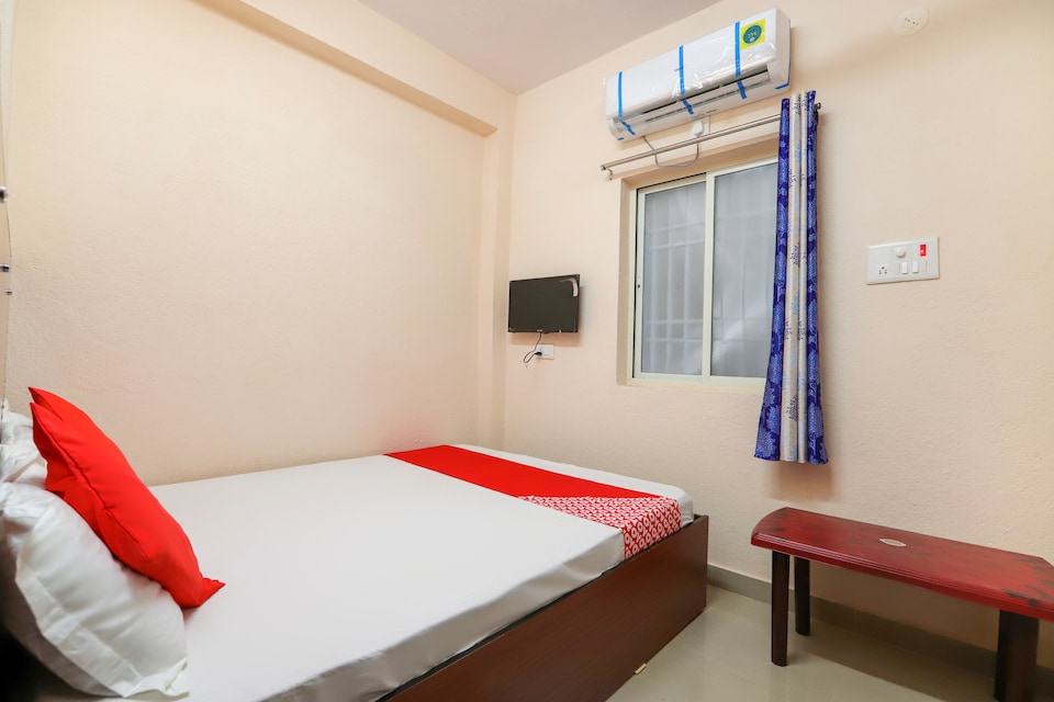 OYO 71103 Oxy Classic Lalpur, Firayalal, Ranchi