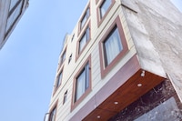 Hotel O  A K Regency