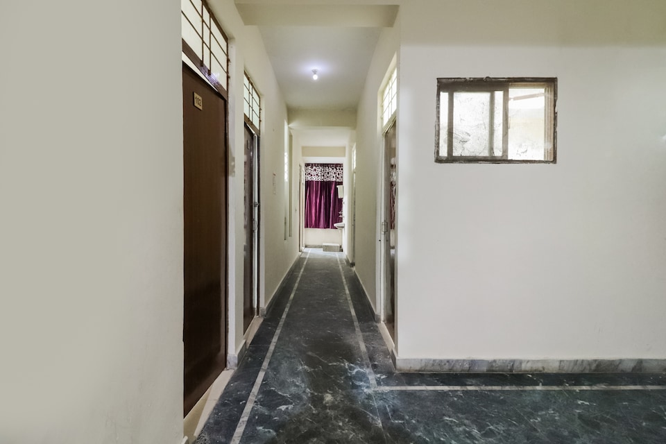 OYO Flagship KANCHAN PALACE, City Centre, Gwalior