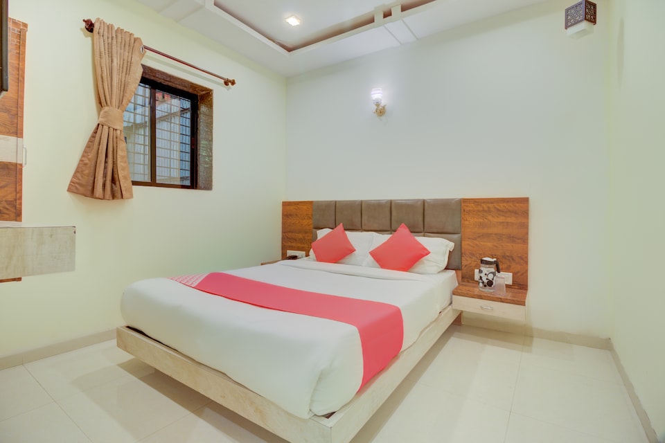 OYO 71128 Hotel Sanjary, South Mumbai, Mumbai