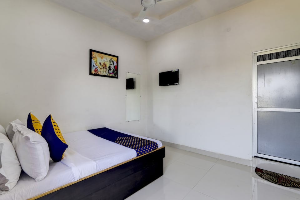 SPOT ON Hotel Shiv Krupa, Gandhidham, Gandhidham