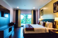 OYO Seashore Residency