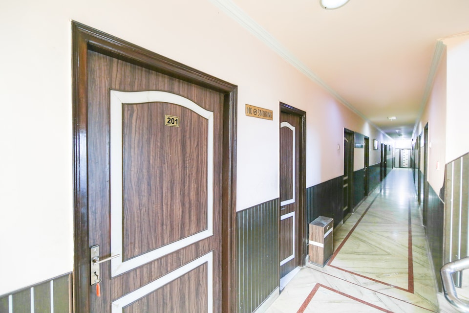 OYO 71145 Kanak Palace, Corporate Complex, Agra