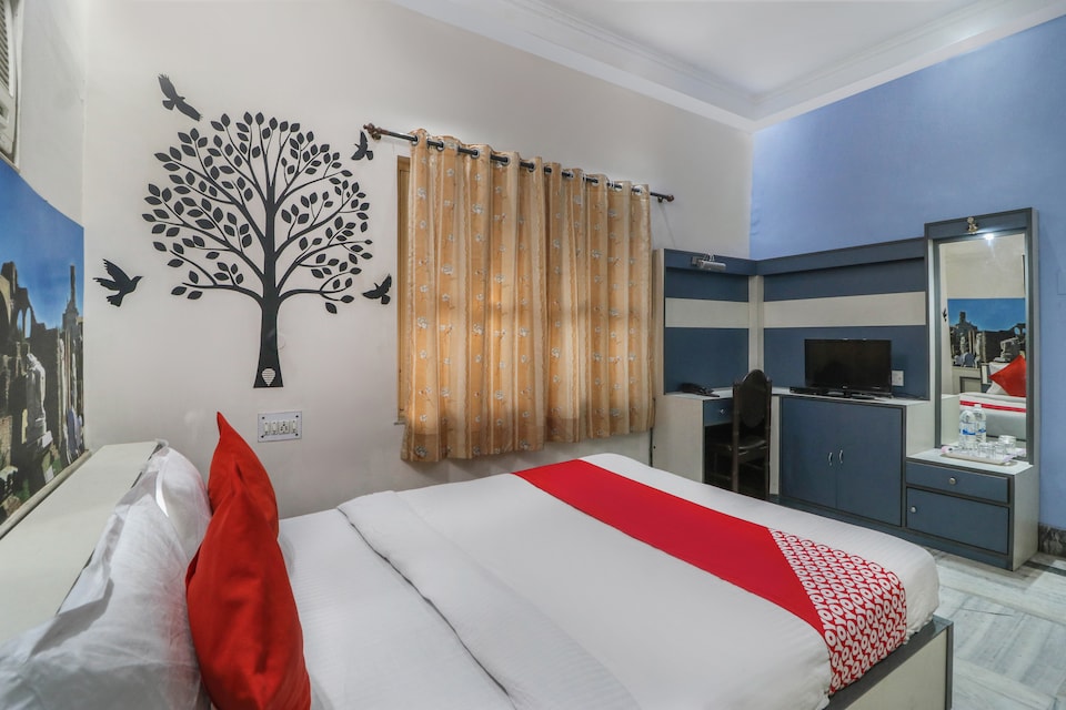 OYO 71148 Meera Guest House, Salt Lake Kolkata, Kolkata