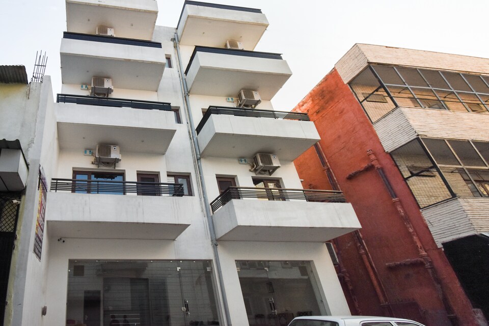 OYO 71154 Hotel Girnar, Haridwar Junction, Haridwar