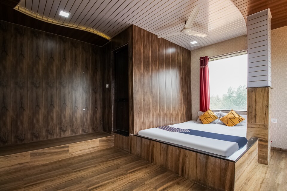 SPOT ON 71166 Hotel Natraj And Restaurant, Chikhaldara, Amravati