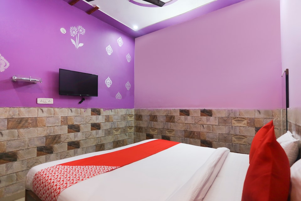 OYO Flagship 71188 Hotel Sawan, Meerut, Meerut